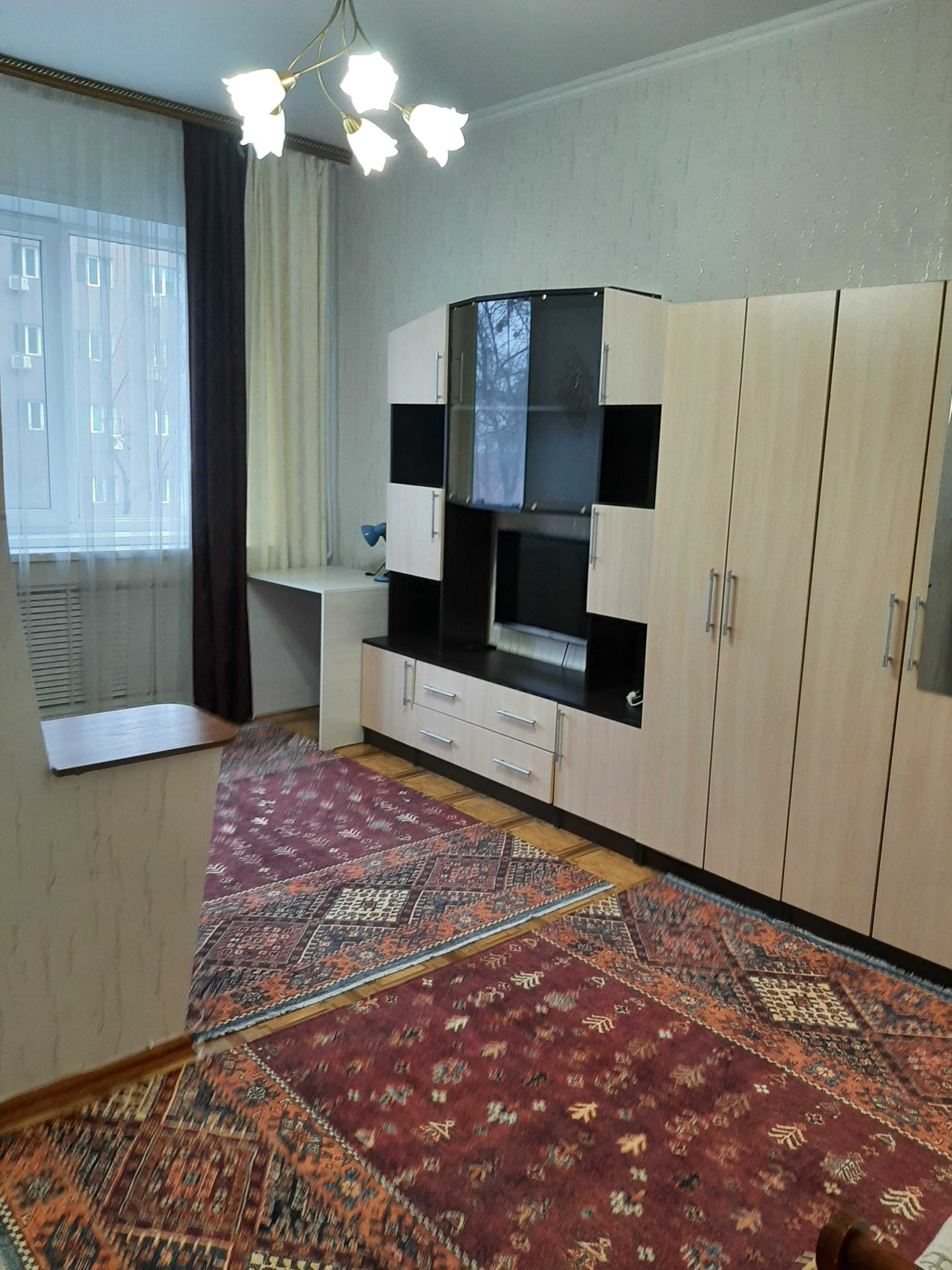 1 комнатная квартира Ауезова 40, угол Карасай батыра