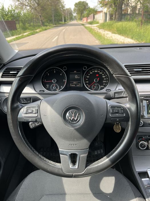 Vanzare autoturism WV PASSAT