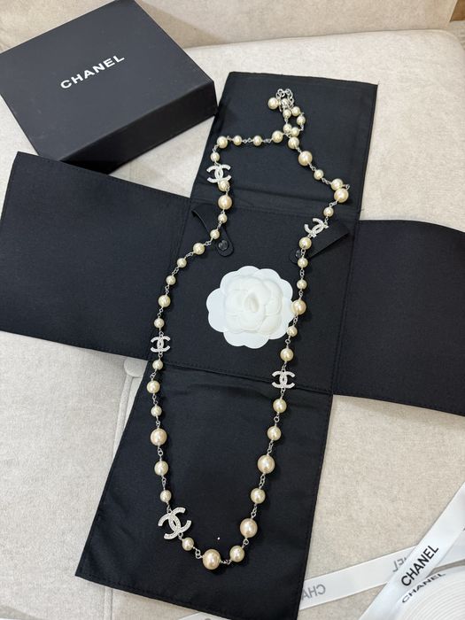 Сотуар Шанель с упаковкой