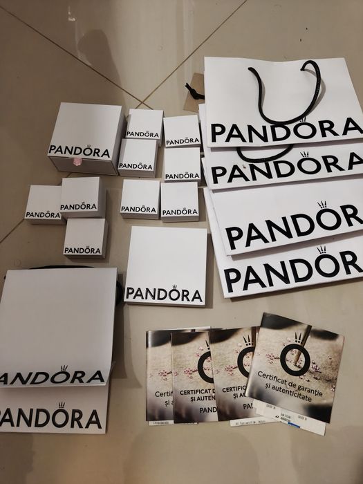 Cutii diverse și pungi Pandora