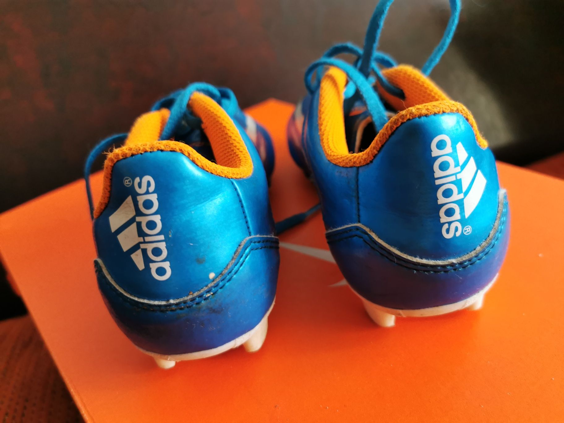 Adidași ghete fotbal Adidas cu crampoane de copii marimea 29