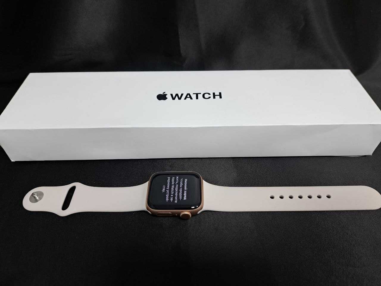 Apple Watch Series SE 40mm ( лот 298529 г. Кокшетау, ул. Абая 128, 21)