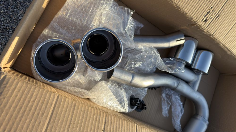 Bmw f30 m3 задна броня + накрайници