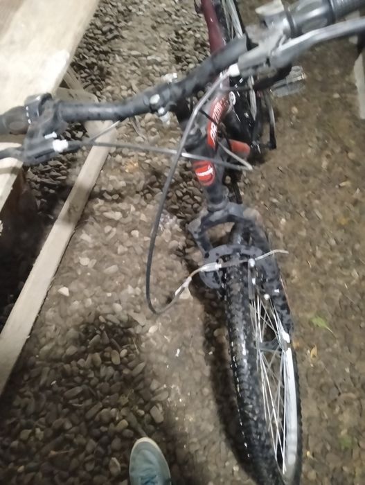 Vând bicicleta pentru copii de 10-12ani