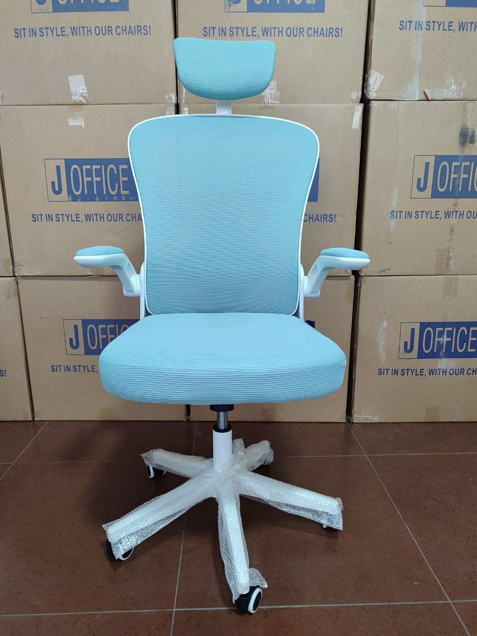 Офисное кресло 7053 grey и 7801 есть доставка внутри город Ташкент