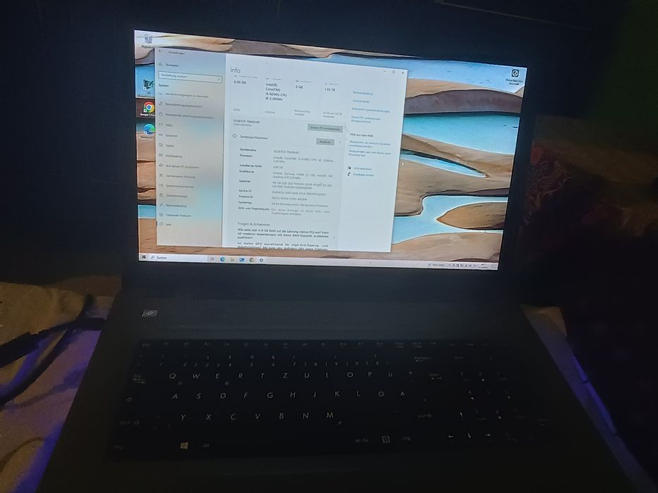 Vând laptop medion 800