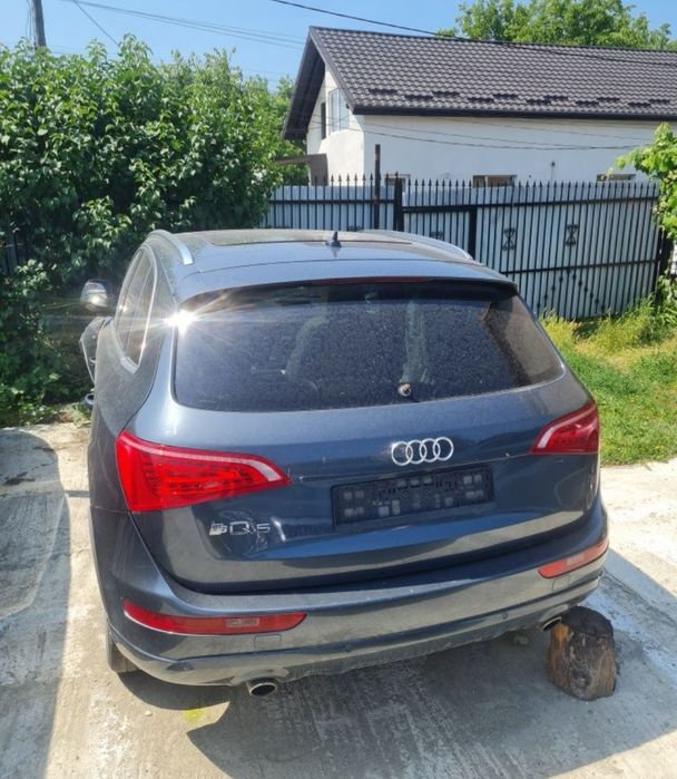 Dezmembrez Audi Q5 3.0 Tdi Automat