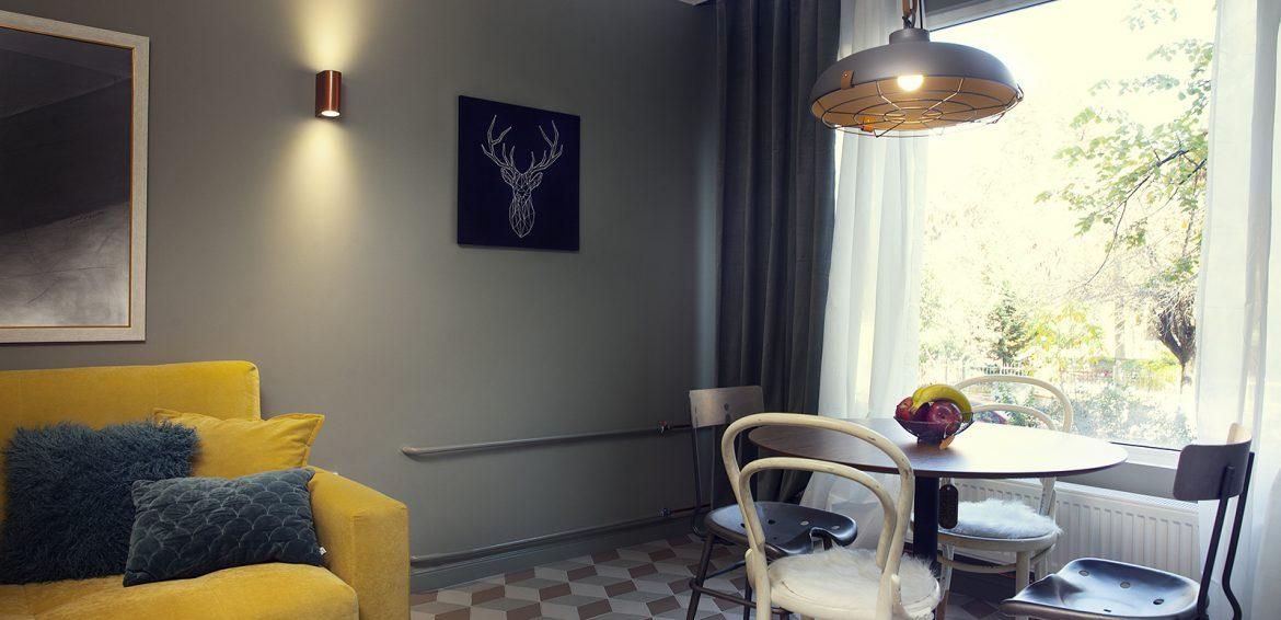 Дава се под наем Двустаен апартамент в Пловдив, Център - 54 кв.м за 450 € - Снимка #2