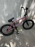 Bicicletă Wethepeople Trust - RSD FC 20.75TT 20" roz 2019 aproape noua