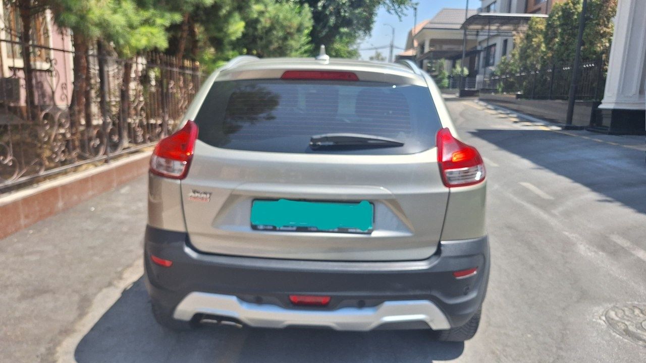 Срочно продаётся автомобиль Lada XRay Cross