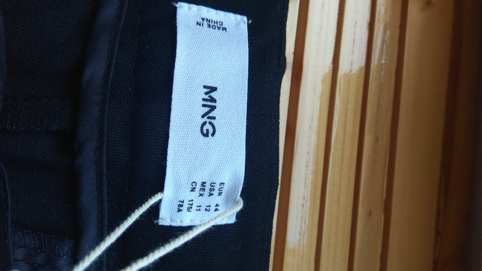 Pantaloni dama  Mango 44