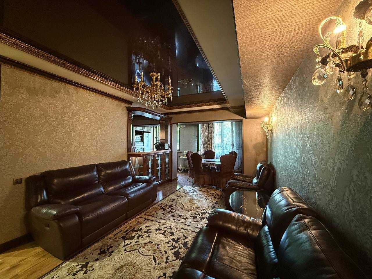 Ц-4 Алайский Кафе Плов 4-комн 3/4 96 м² кирпич 2х6 м ремонт меб/тех