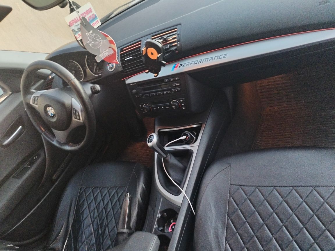 Vând BMW SERIA 1 an 2007