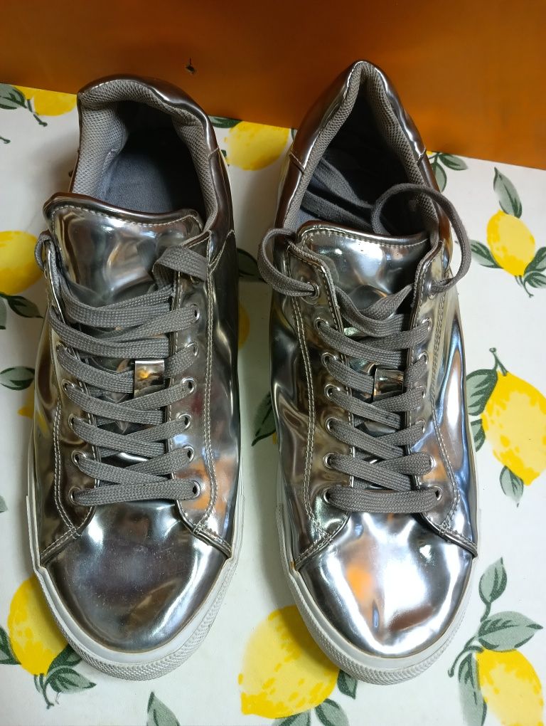 Zara кецове N 44 - 20 лв