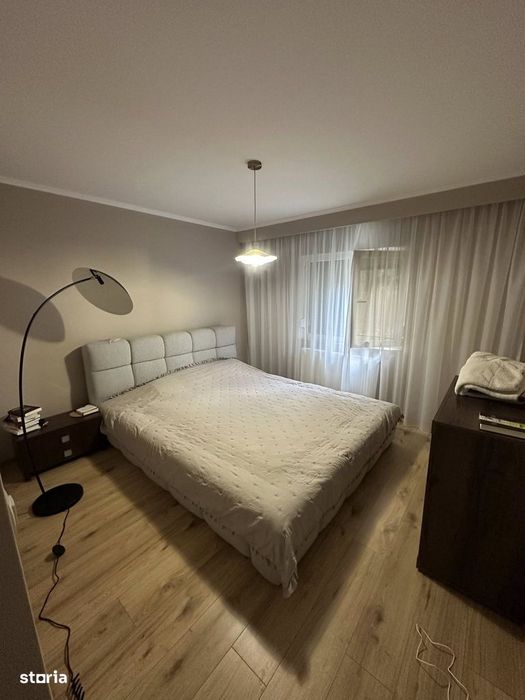 Apartament 4 camere 79 mp, parter inalt, garaj sub bloc, D.va Nord