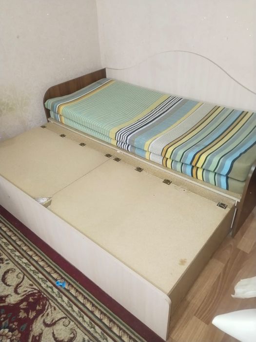 Отдам даром кровать и шкаф