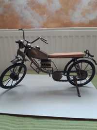 Motocicleta din fier, sea lemn, roti cauciuc, lung 40cm
