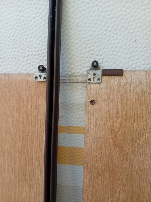 Piese rulote remorci nu trimit prin curier