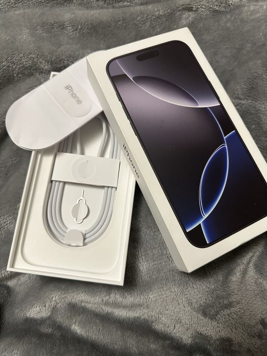 Чисто нов iPhone 16 Pro Max с гаранция