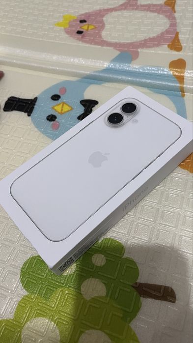 iPhone 16 256гб цвет белый сим карта