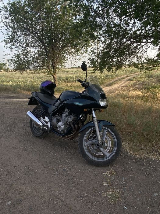 Мотоцикл Yamaha XJ 600S Diversion