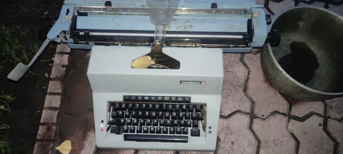 Печатная машинка Листвица бесплатно