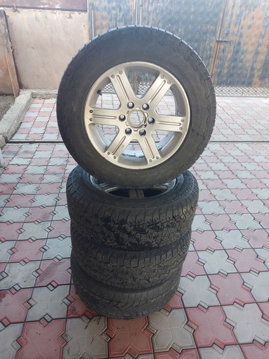 Шины с дисками  265 60 R18