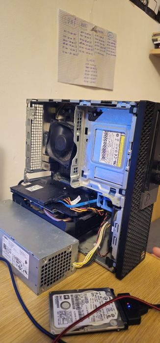 Vand pc gaming GTX 1650 + monitor 60 hz negociabil