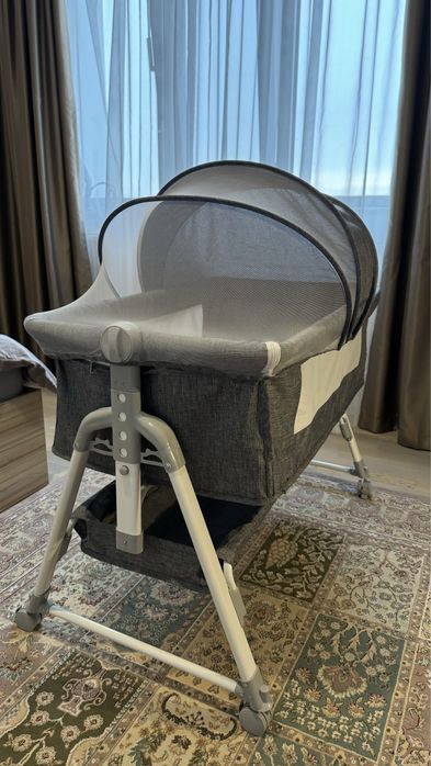 Кроватка для новорожденных