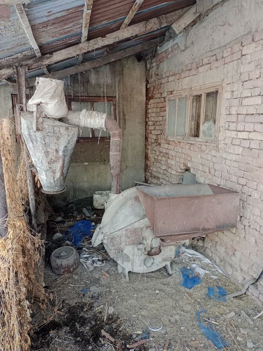 Дробилка кормов .