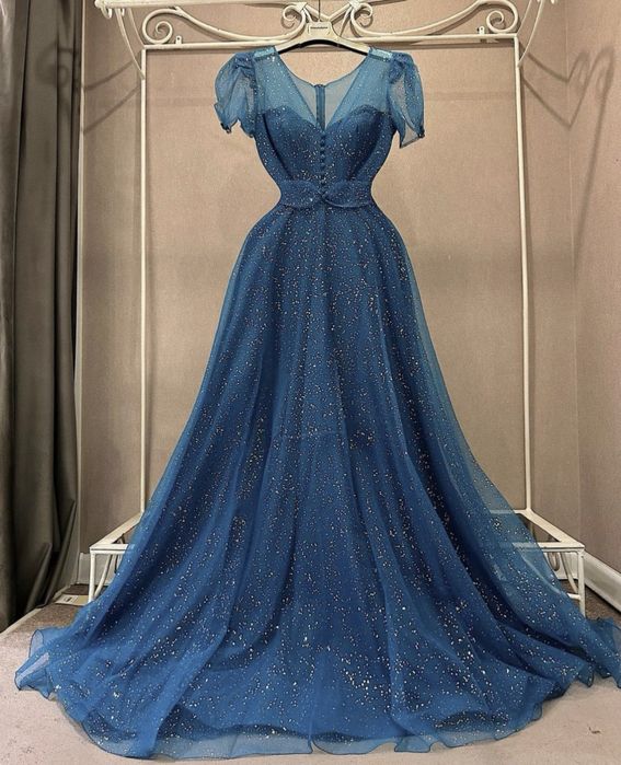 НОВОЕ ПЛАТЬЕ ВЕЧЕРНЕЕ идеально подойдет для выпускного и мероприятии