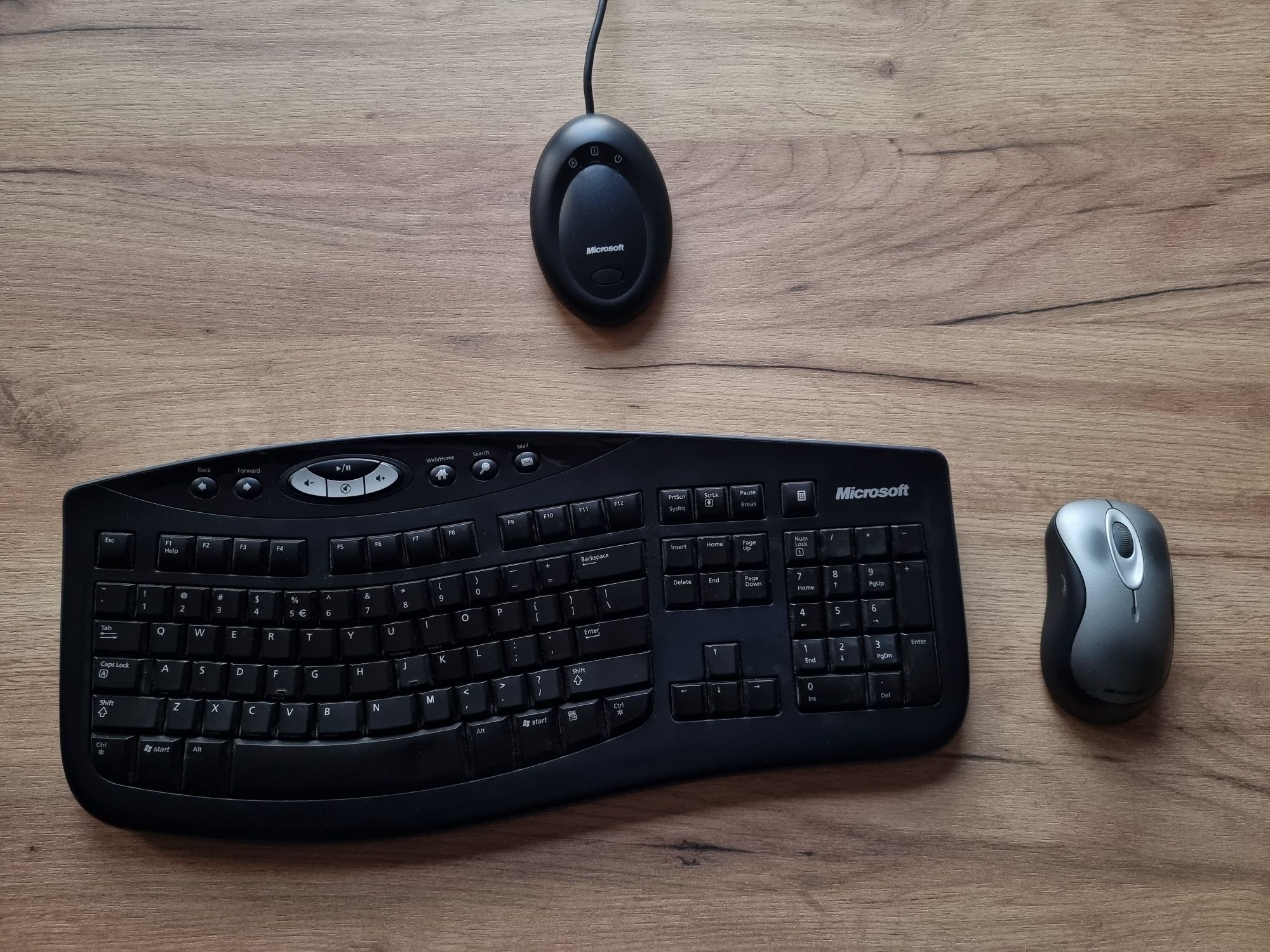 Kit tastatură + mouse wireless Microsoft