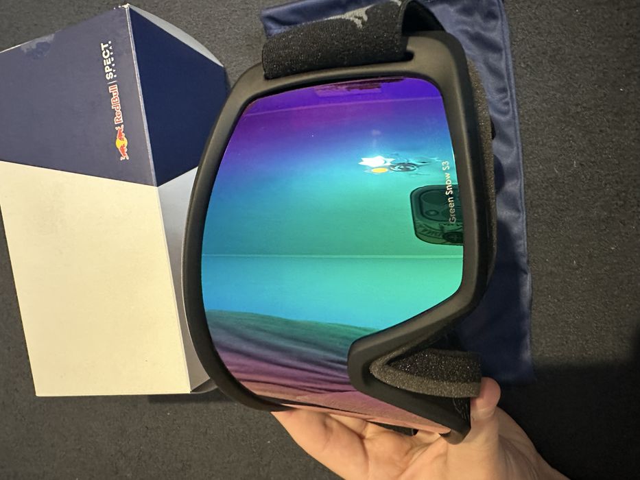 Ochelari de ski redbull