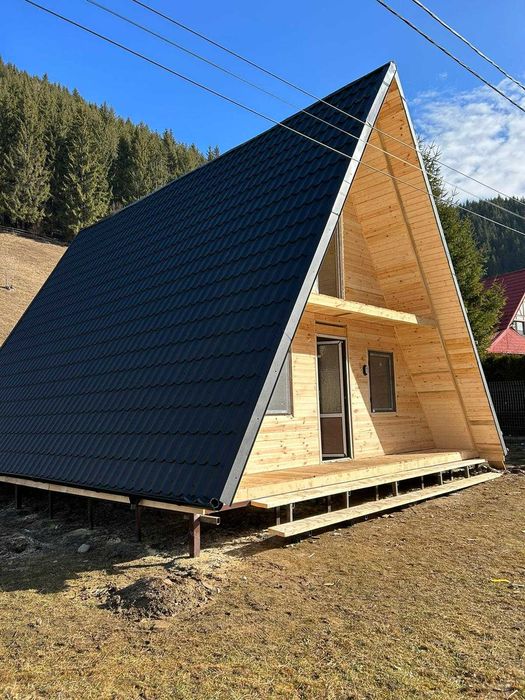 Cabana din lemn stil A Frame si casa din structura de lemn de vanzare