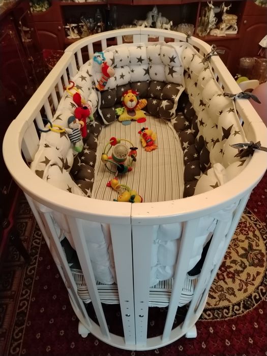 Недорого универсальная, детская кроватка трансформер.