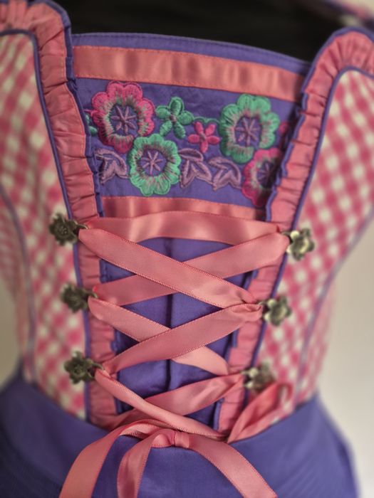 Dirndl rochita bavareza C&A oktoberfest 40