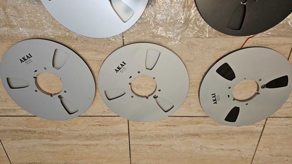 Role metalice Akai NAB, originale. Stare foarte buna, pret pe bucata!