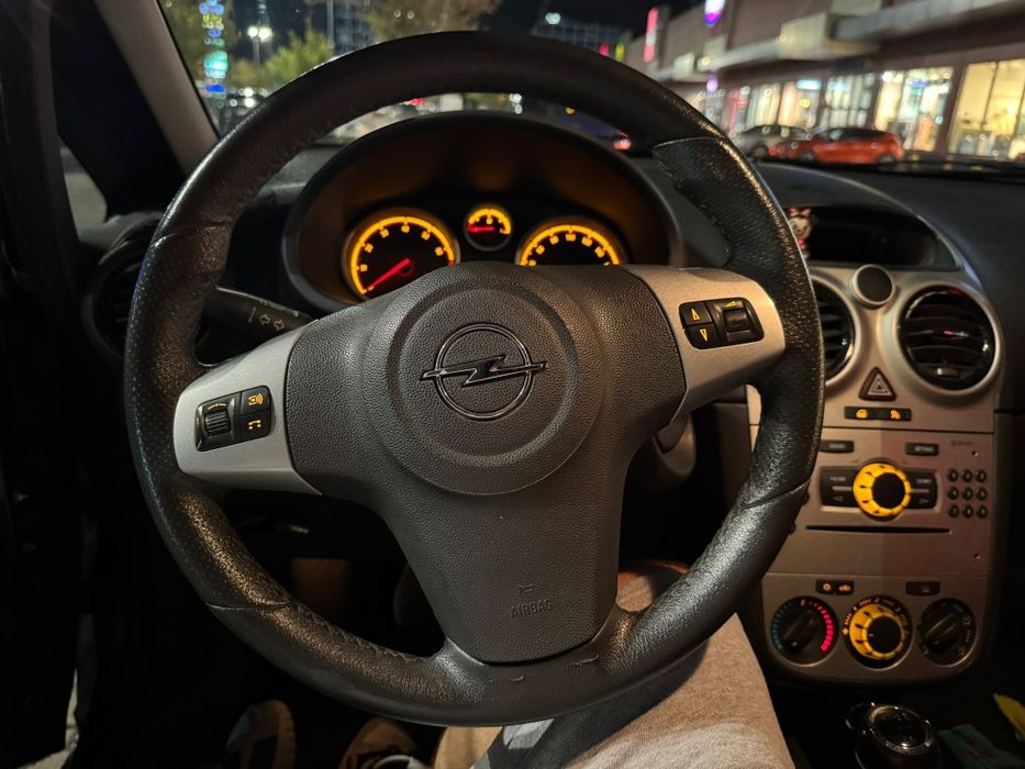 Opel Corsa OPC line