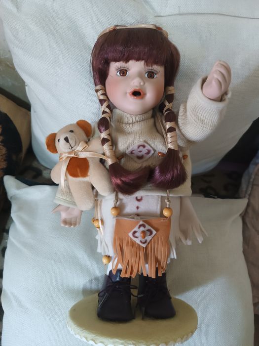 Продаю фарфоровые куклы