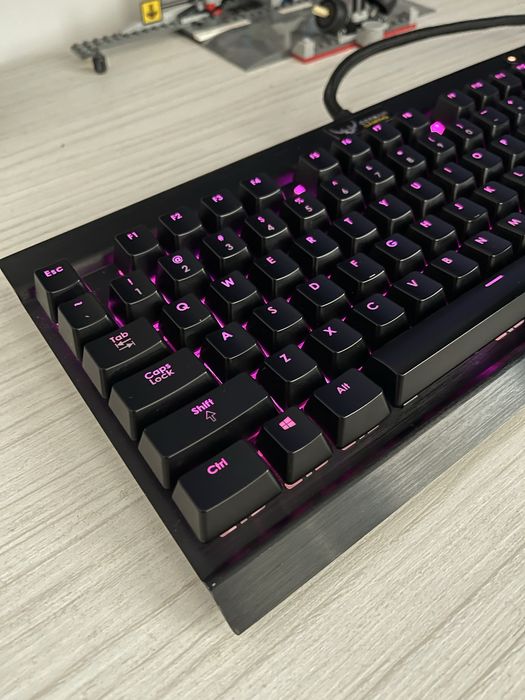 Tastatura gaming mecanica Corsair K70RGB