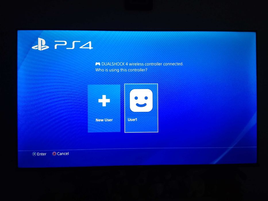 Playstation 4 Slim 1 TB / пълен комплект /