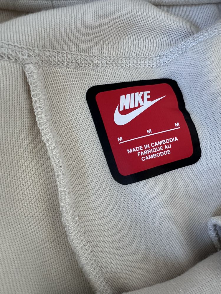 Долнища Nike Tech Fleece