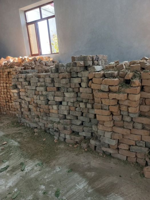 G’isht pishiq xom aralash sotiladi donasi 500sum