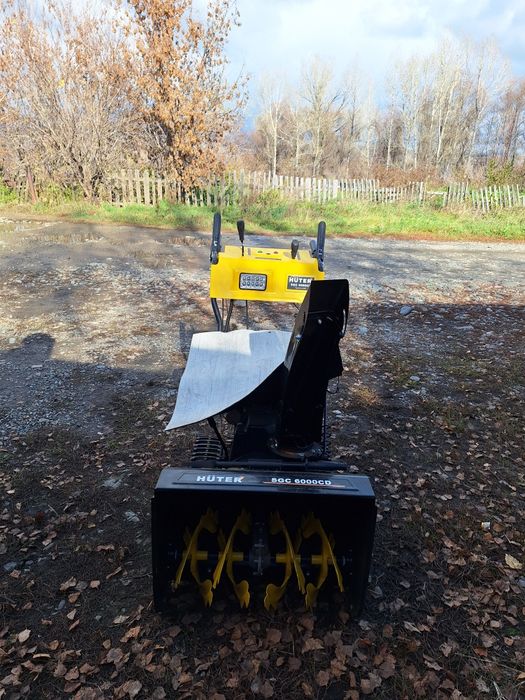 Снегоуборочная машина