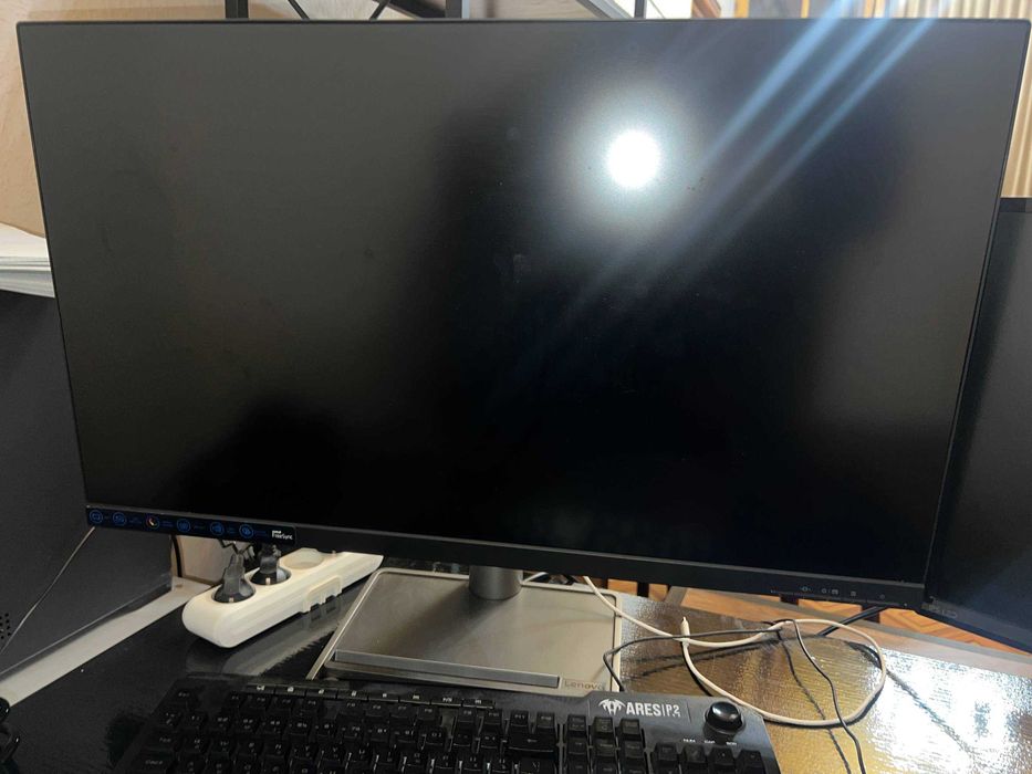 Lenovo Монитор 32" дюйма 4k 3840x2160