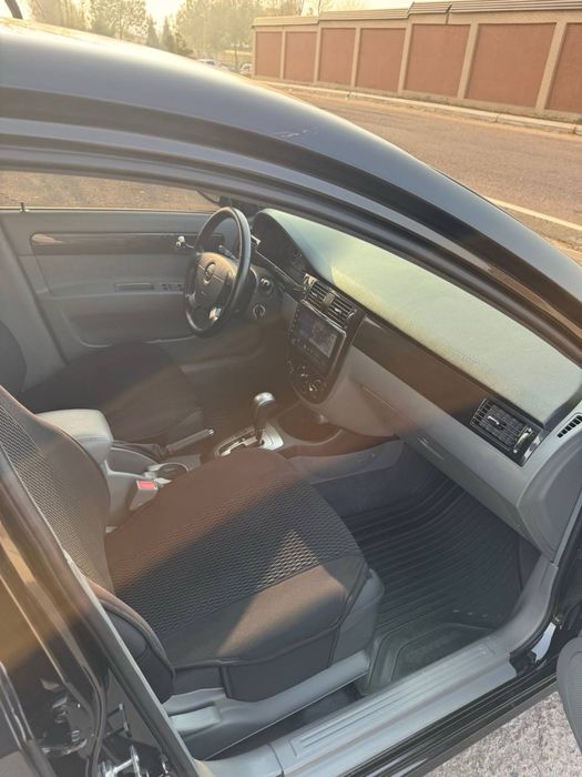 Jentra 2023 qora bezluk