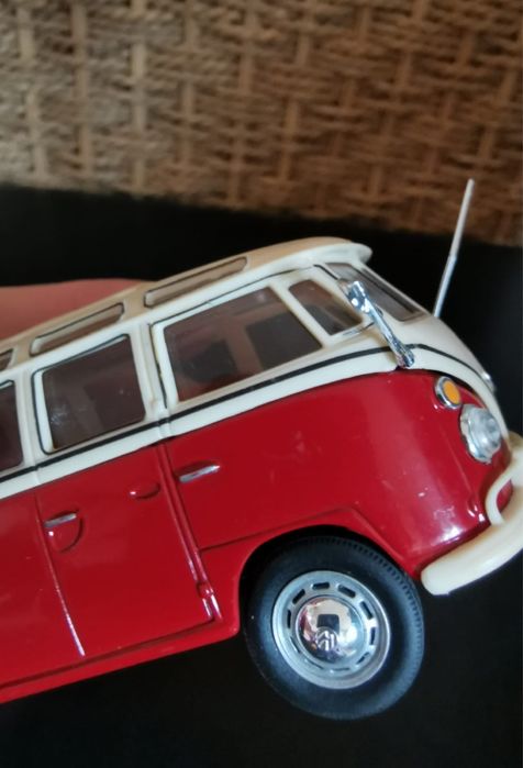 Количка hongwell cararama VOLKSWAGEN Автo.тип1-1963 Червен/бежов 1:43