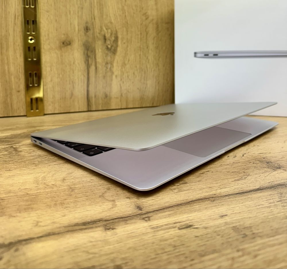 Macbook Air M1 8/256GB 13inch ideal