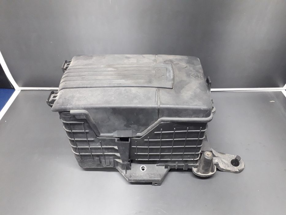 Carcasa baterie skoda octavia vw golf 5 jetta touran passat b6
