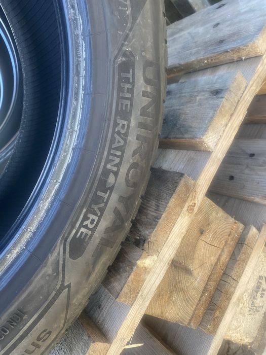 235/50/18 Унироял Летни